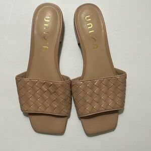 Unisa Women’s Flat Sandals